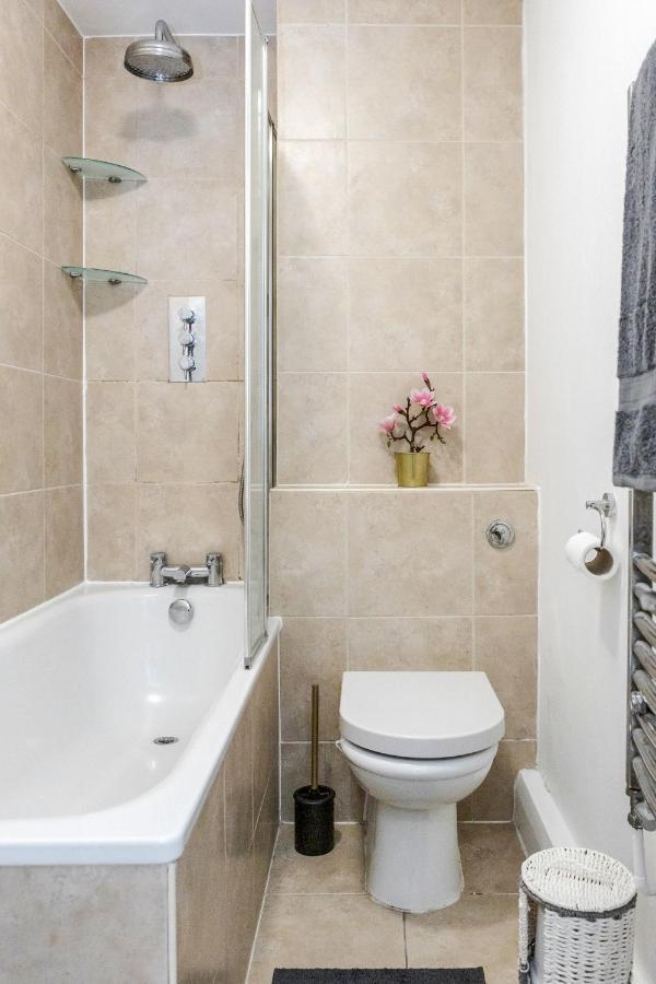 Stunning 2-Bed Apt - Free Parking - Camden - Central - Zoo - Shop - Events Londra Esterno foto